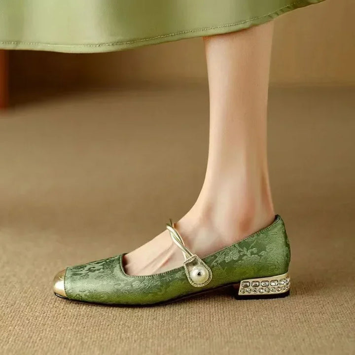 Federica – Scarpe classiche con cinturini dal look elegante